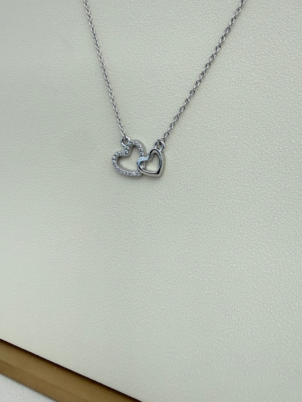 S925 Hugging Heart Love Diamond Necklace - Picture 2 of 5